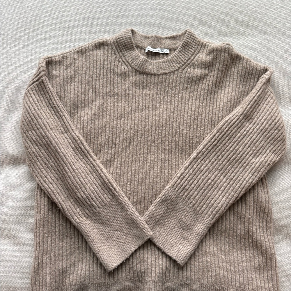 Abercrombie & Fitch Women's Tan Crewneck Sweater